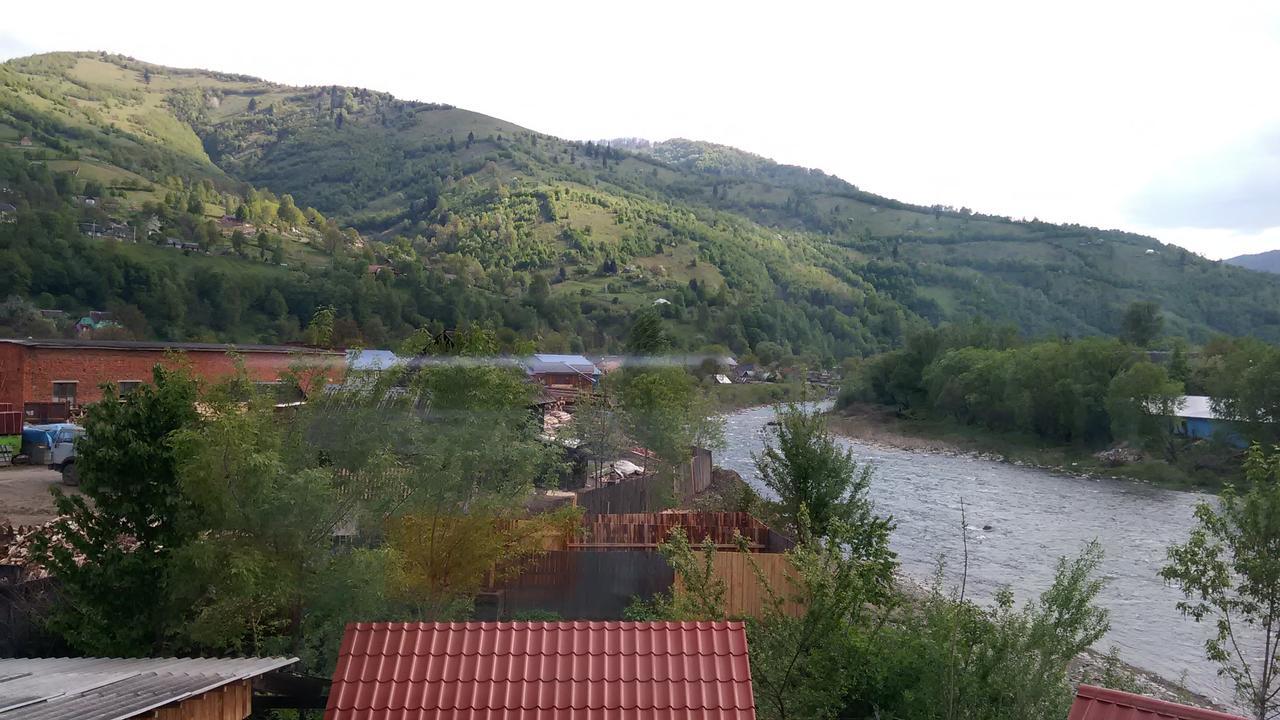 Dream Hostel Carpathians Rakhiv Εξωτερικό φωτογραφία