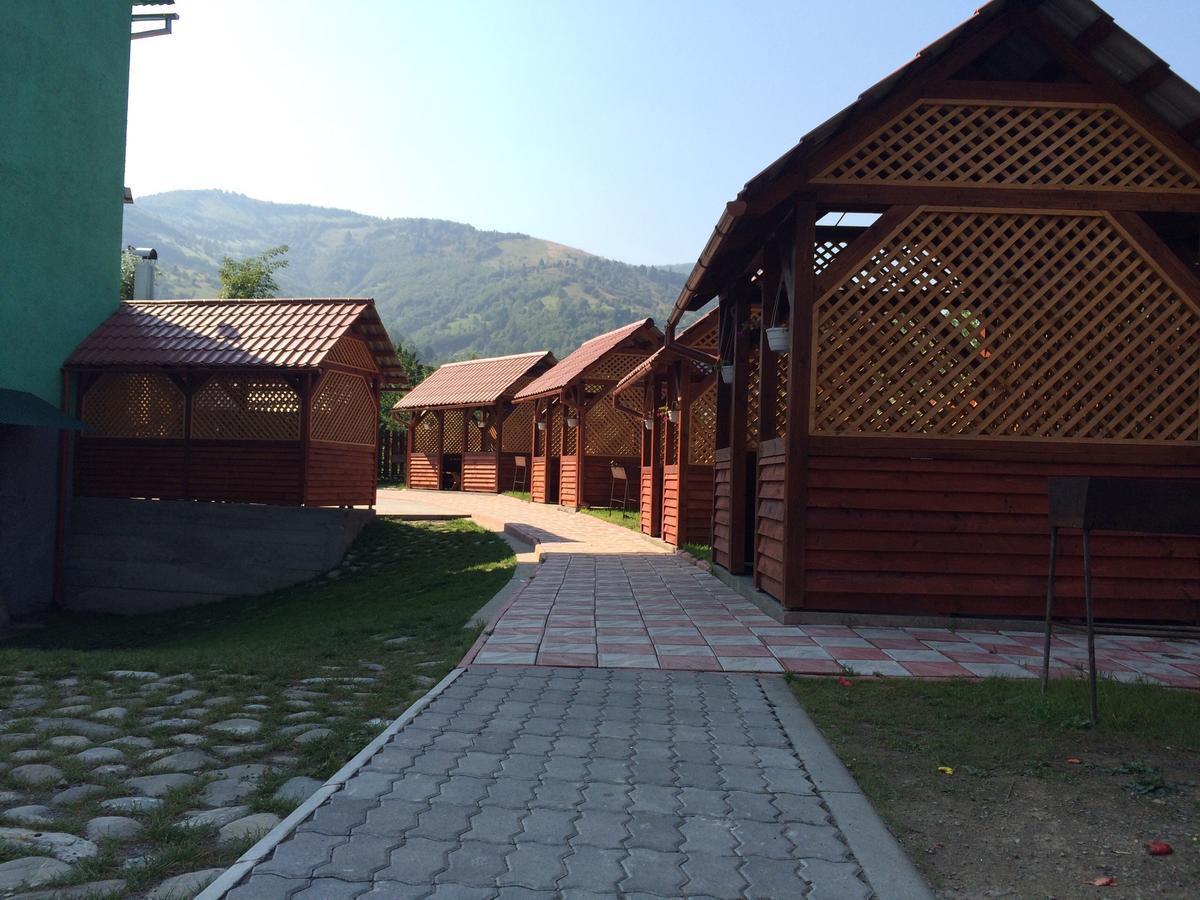 Dream Hostel Carpathians Rakhiv Εξωτερικό φωτογραφία